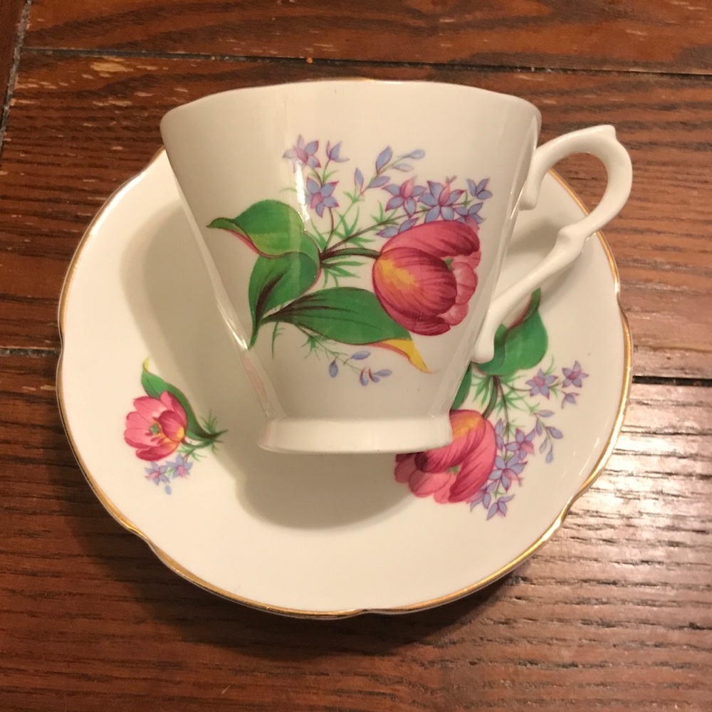 Collingwood bone China tea cup and saucer